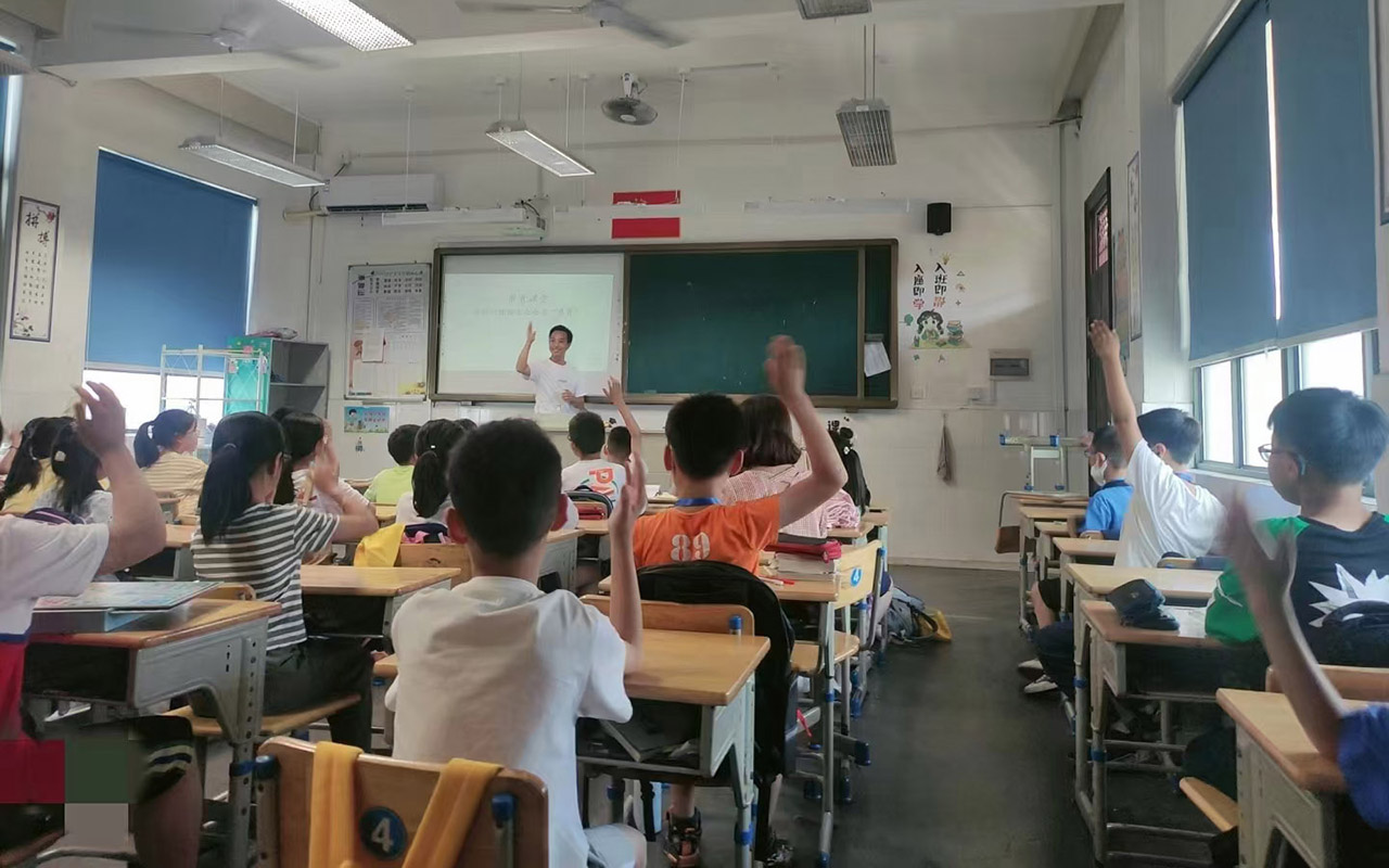 龙湖冯家小学