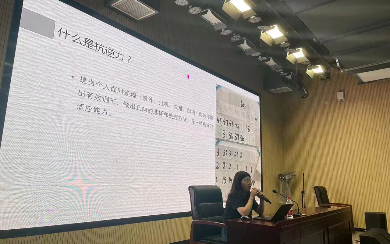 龙湖董玉娣中学